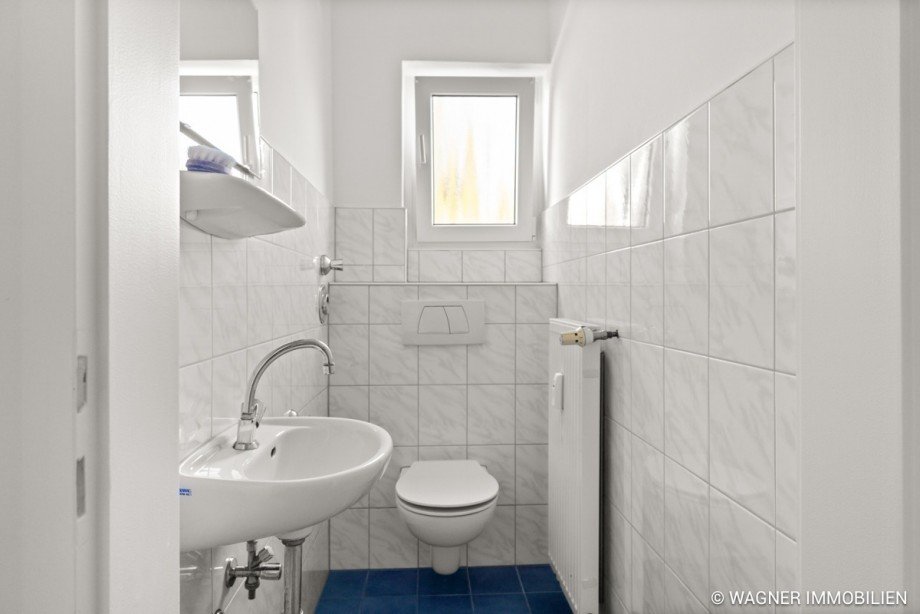 separates WC Erdgeschosswohnung Wiesbaden