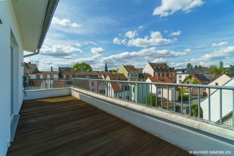 Dachterrasse Wiesbaden - Biebrich Penthousewohnung Schicke Penthousewohnung in Schloparknhe | WAGNER IMMOBILIEN