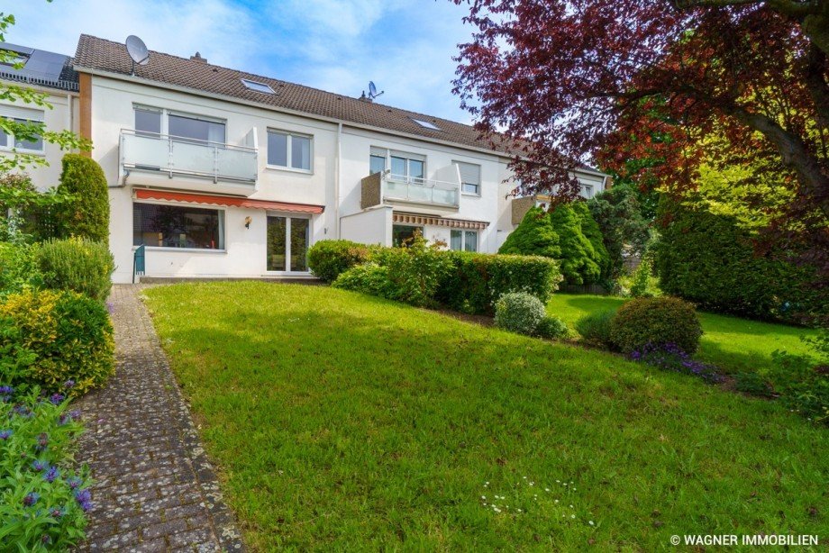 Ansicht Gartenseite Reihenmittelhaus Wiesbaden