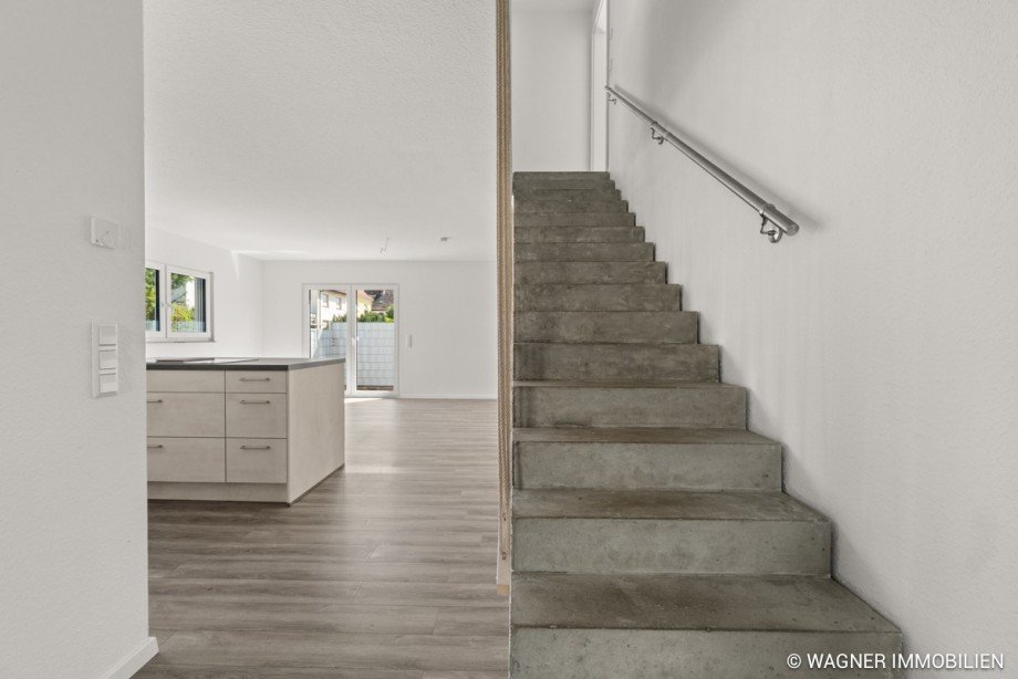 Treppe zum oberen Geschoss Maisonettewohnung Ginsheim-Gustavsburg
