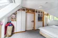 master bedroom Family paradise - Semi-detached house with garden and garages | WAGNER IMMOBILIEN