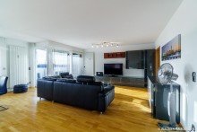 living area Penthouse Apartment near Park | WAGNER IMMOBILIEN