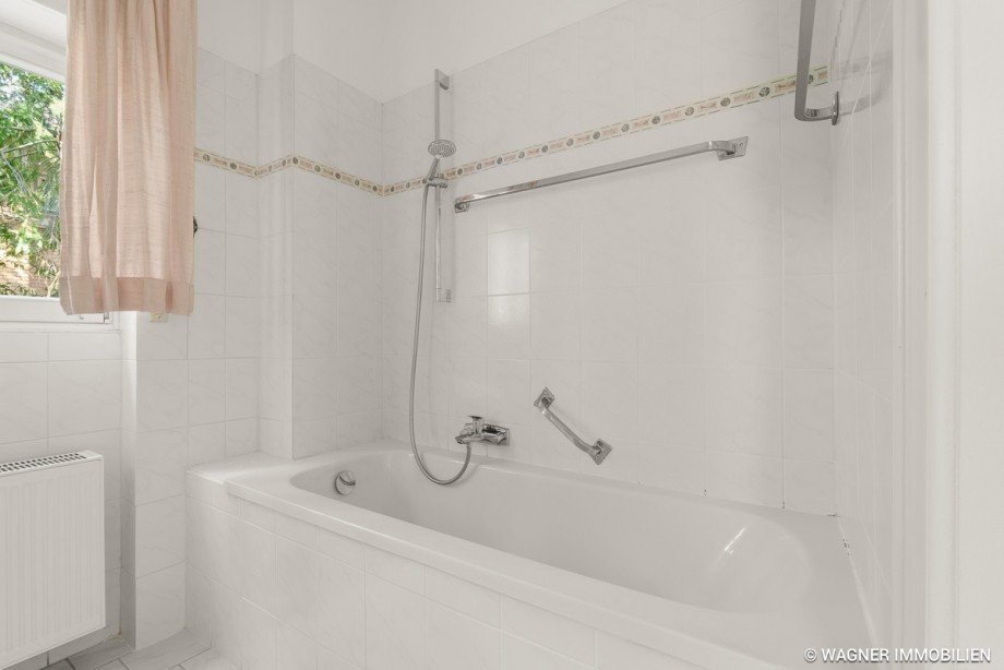bathroom Etagenwohnung Wiesbaden
