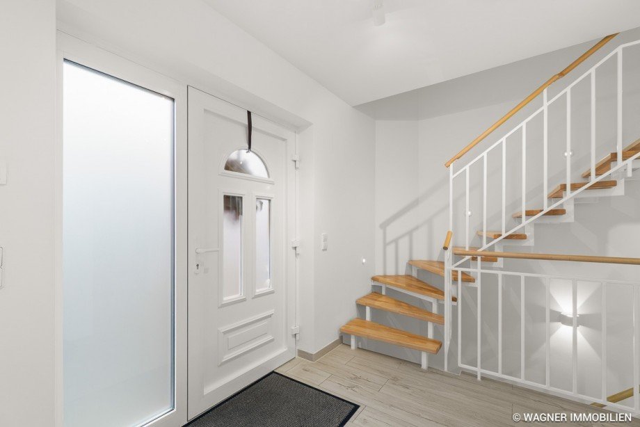 entrance and stairways Einfamilienhaus Taunusstein