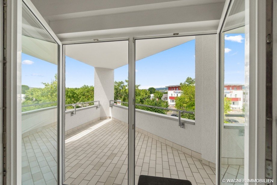 Ausgang zum Balkon 1 Etagenwohnung Wiesbaden