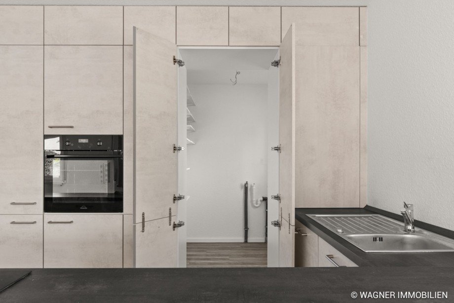Einbauk�che mit Hauswirtschaftsraum Maisonettewohnung Ginsheim-Gustavsburg