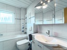 master bathroom Penthouse Apartment near Park | WAGNER IMMOBILIEN