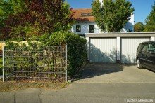 garage Lovely Townhouse with Fitted Kitchen, Garden & Garage Close to Mainz City Center | WAGNER IMMOBILIEN