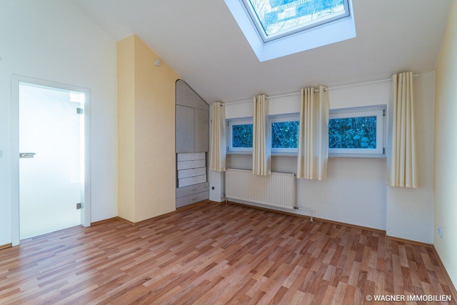 master bedroom Einfamilienhaus Wiesbaden
