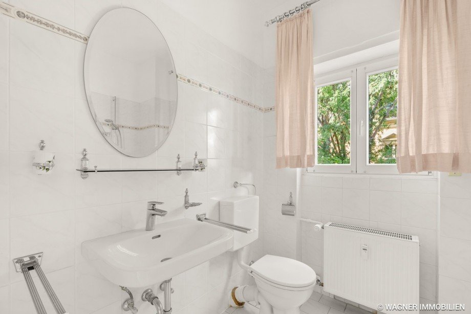 bathroom Etagenwohnung Wiesbaden