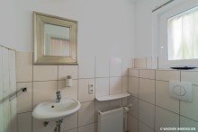guest toilet Townhouse with garden and garage in quiet but central location  | WAGNER IMMOBILIEN