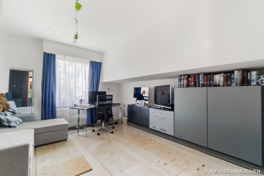 Kind 1 Einfamilienhaus Wiesbaden