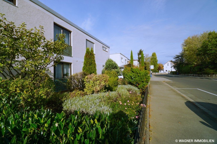 street view Doppelhaush�lfte Wiesbaden