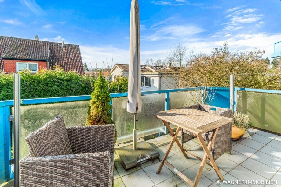 1. OG Balkon links-hinten Mehrfamilienhaus Wiesbaden