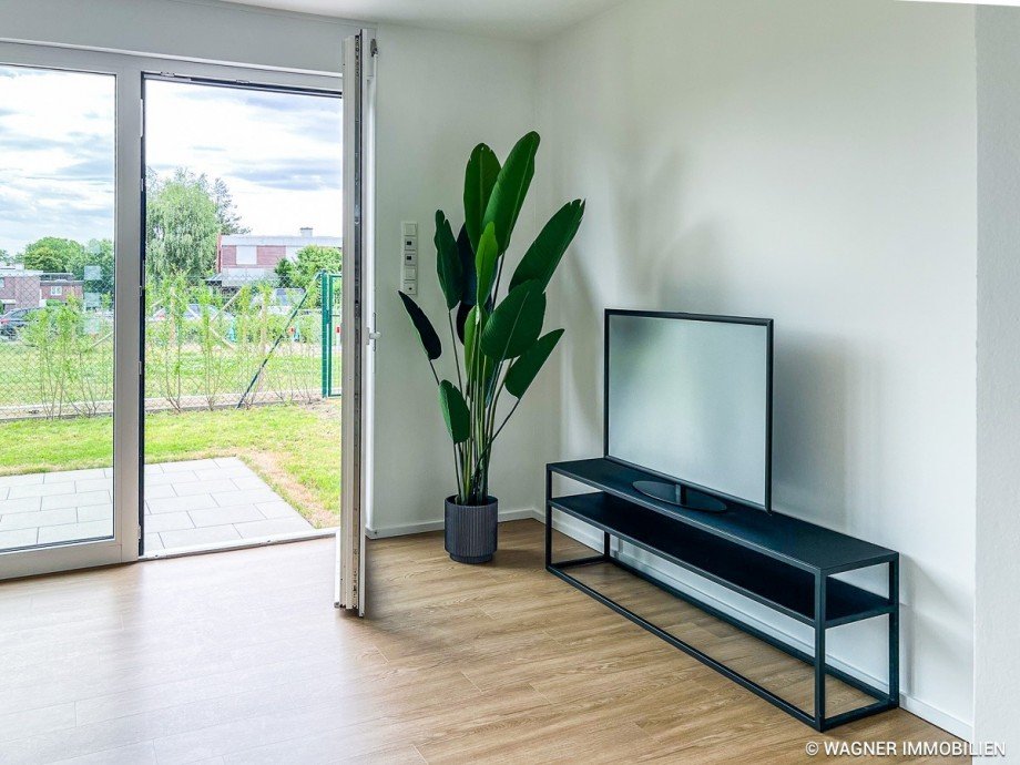 living area with exit to terrace Reihenmittelhaus Wiesbaden