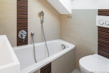 guest bathroom Lovely Townhouse with Fitted Kitchen, Garden & Garage Close to Mainz City Center | WAGNER IMMOBILIEN
