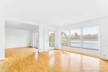 WHG 3 - Wohnen und Arbeiten Solide Kapitalanlage im Aukamm: Gepflegtes MFH mit Renditepotential - WAGNER IMMOBILIEN