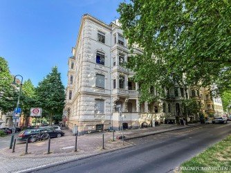Hauptbild Inviting downtown apartment 2 BR, 1.5 BA, fitted kitchen, balcony & garage | WAGNER IMMOBILIEN