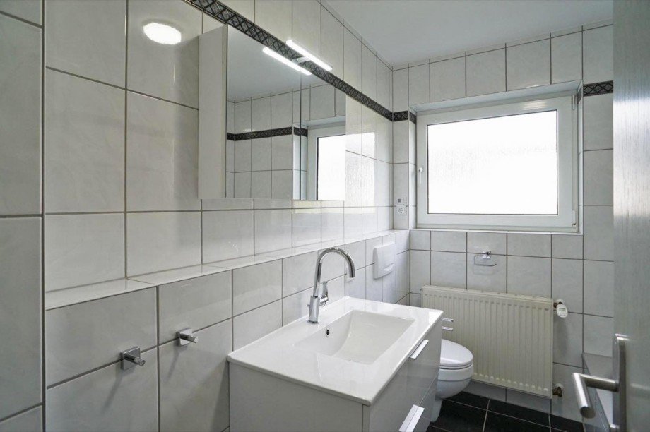 OG Hauptbad Maisonettewohnung Wiesbaden