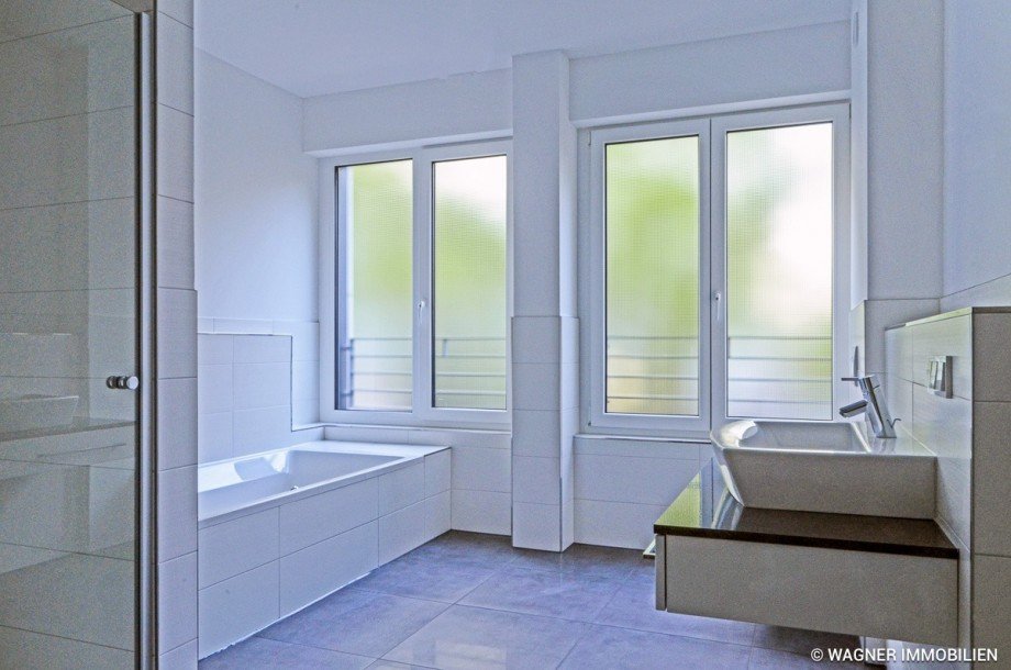 master bathroom Etagenwohnung Wiesbaden