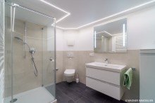 bathroom Newly modernized house with garden and garage in idyllic location  | WAGNER IMMOBILIEN