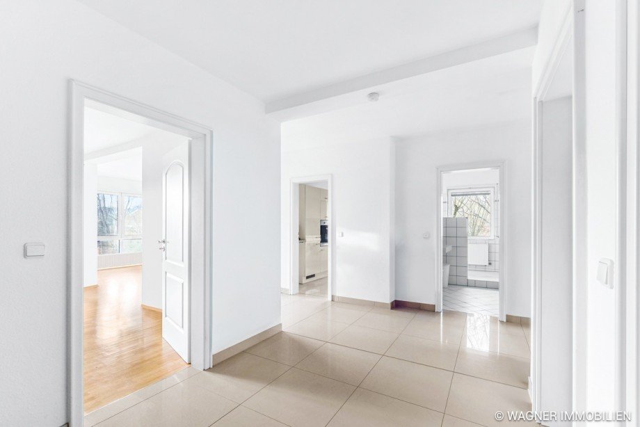 WHG 3 - Diele Mehrfamilienhaus Wiesbaden