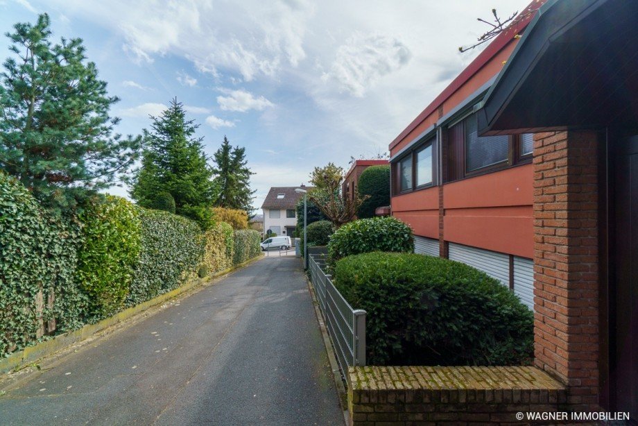 Seitenansicht des Hauses Erdgeschosswohnung Wiesbaden