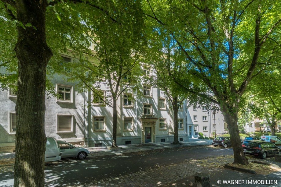 Hausfront Stra�enseite Erdgeschosswohnung Wiesbaden