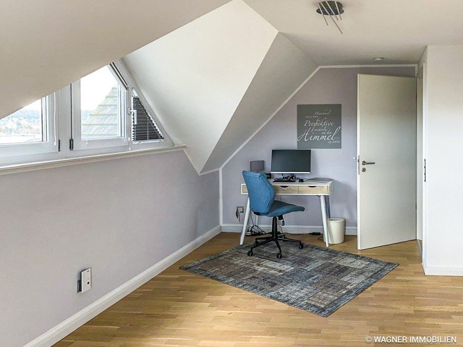 Schlafzimmer 2 Maisonettewohnung Walluf