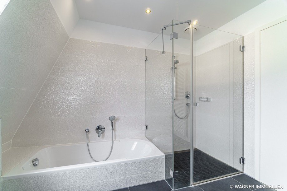 master bathroom Penthousewohnung Wiesbaden