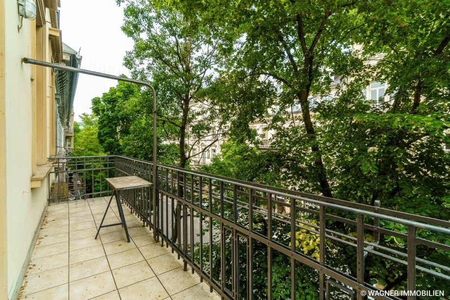 balcony Etagenwohnung Wiesbaden