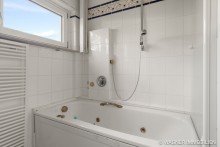 Bad Renovierungsbed�rftige Doppelhaush�lfte in Nordenstadt | WAGNER IMMOBILIEN