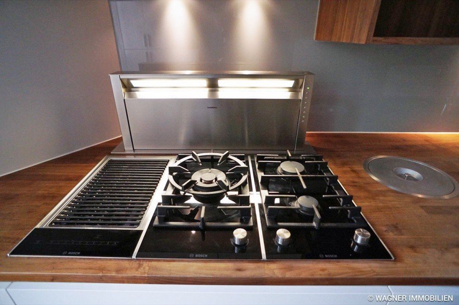 Gasherd, Grill & Umlufthaube Etagenwohnung Wiesbaden