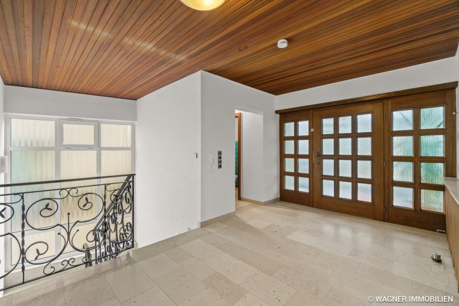 entrance area Etagenwohnung Walluf