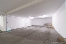 2 parking spots Luxurious Penthouse near Amelia-Earhart | WAGNER IMMOBILIEN